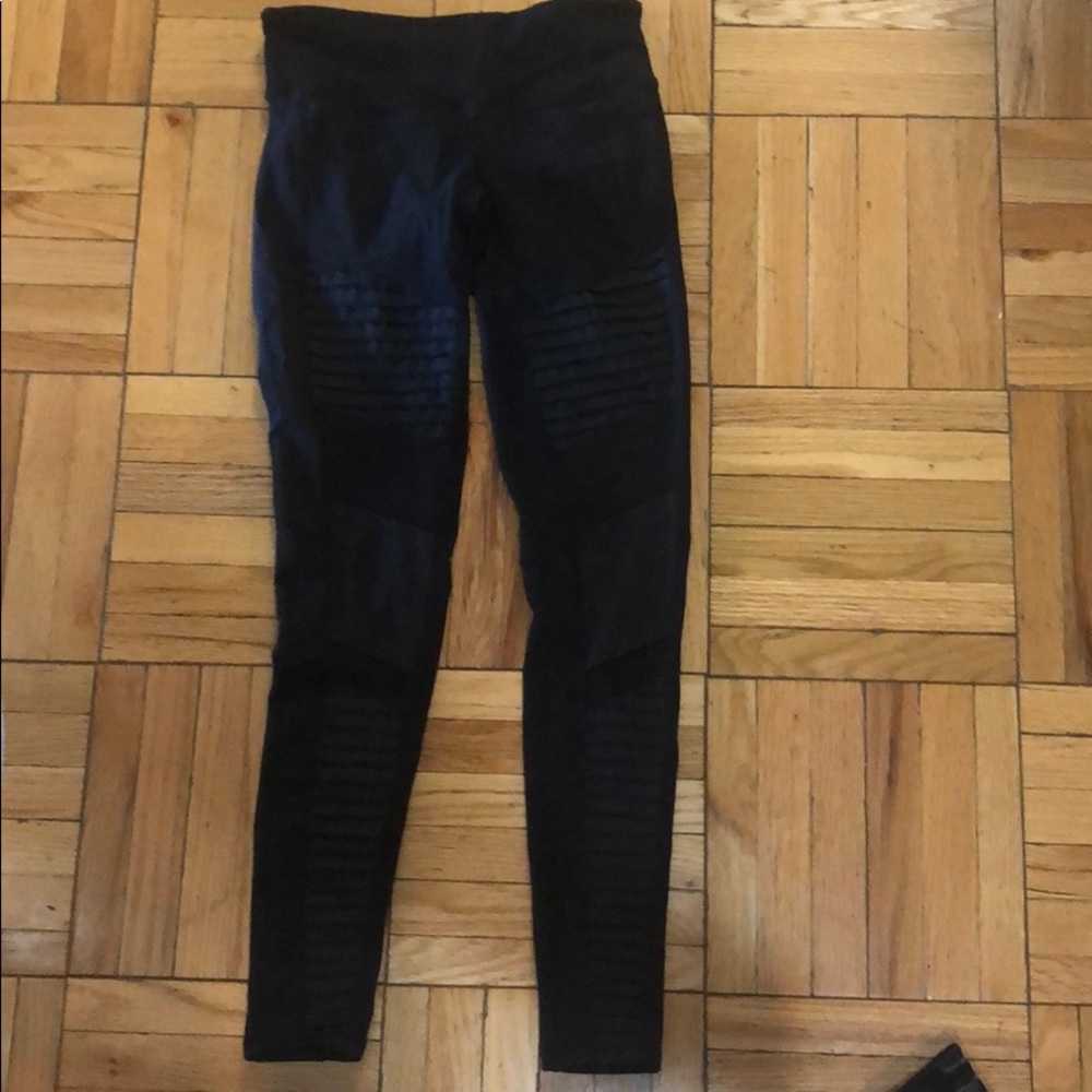 Alo Moto legging
